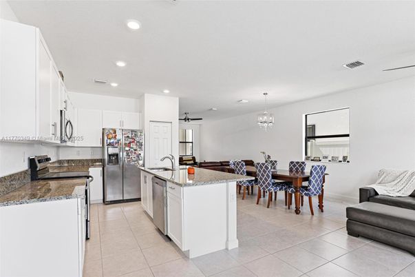 Chandelier, Dining room, Interior, Kitchen, Recessed Lighting, Stainless Steel Appliances