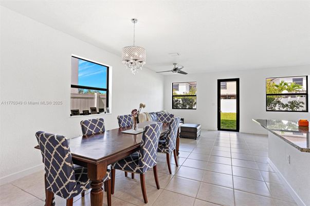 Dining room, Interior, Pendant Lights