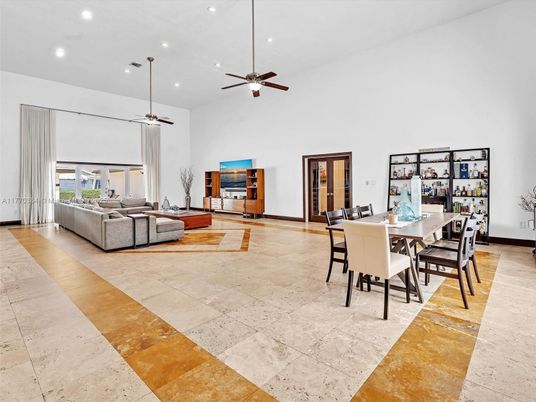 Dining room, Interior, Living room, Pendant Lights, Recessed Lighting