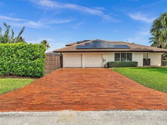 Attached, Exterior, Facade, Solar Panels, Ranch