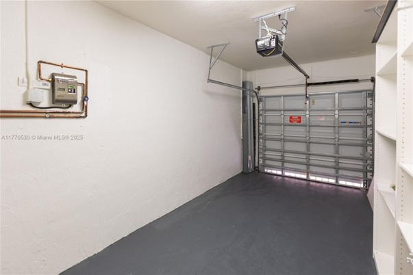Garage, Interior