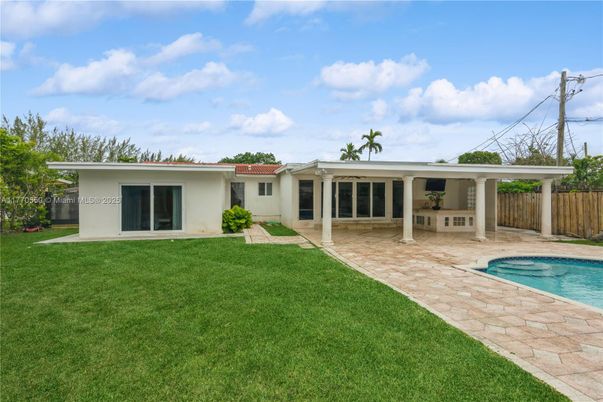 Backyard, Exterior, Pool
