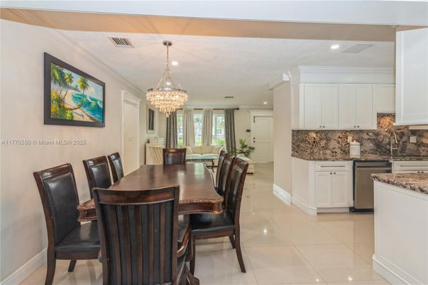 Chandelier, Dining room, Interior, Kitchen, Recessed Lighting
