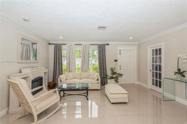 Fireplace, Interior, Living room, Recessed Lighting