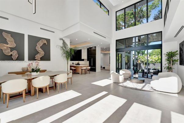 Dining room, Interior, Living room, Recessed Lighting