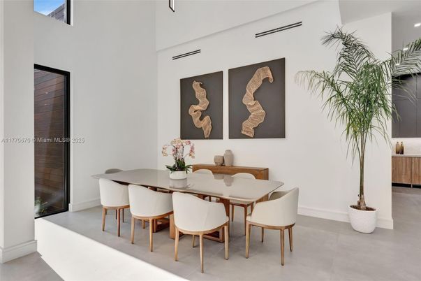 Dining room, Interior, Recessed Lighting