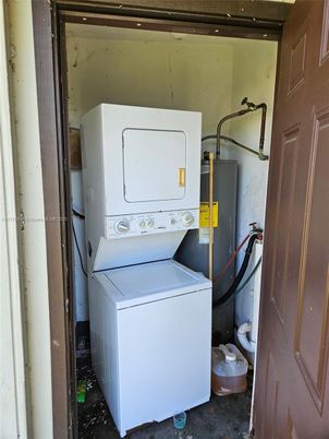 Interior, Utility Closets, Washer