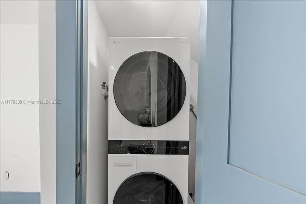 Interior, Utility Closets, Washer