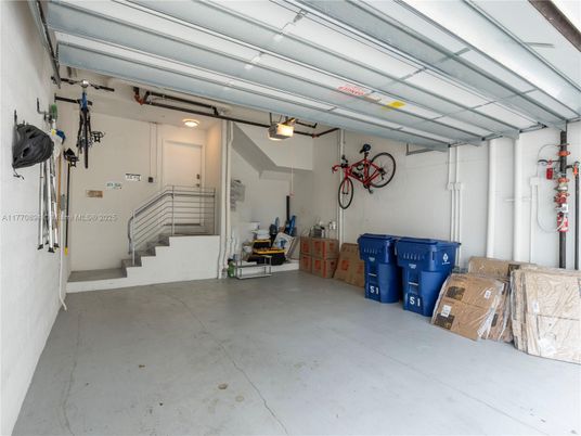 Garage, Interior