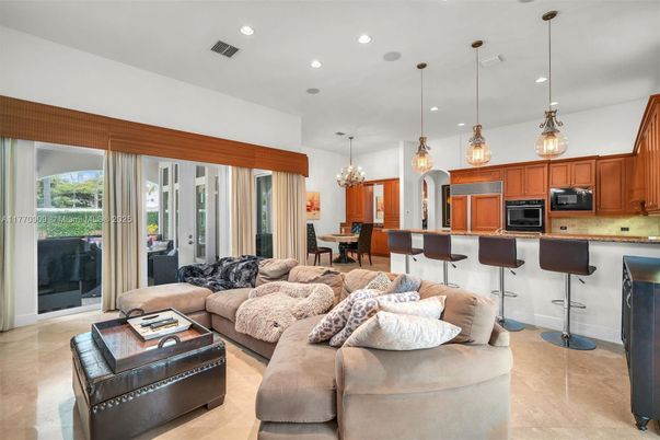 Chandelier, Dining room, Interior, Kitchen, Living room, Pendant Lights, Recessed Lighting, Stainless Steel Appliances