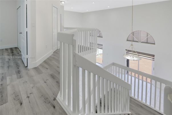 Interior, Pendant Lights, Recessed Lighting, Wood Texture Flooring
