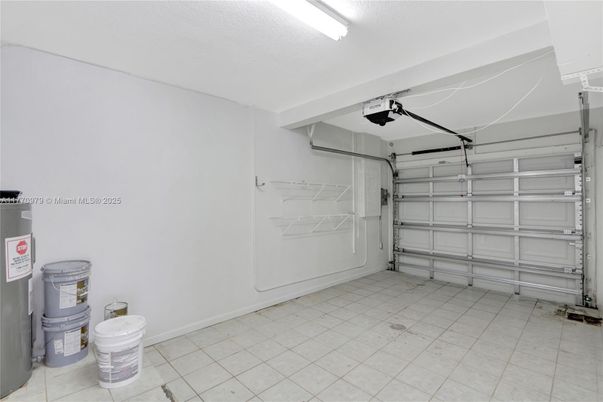 Garage, Interior