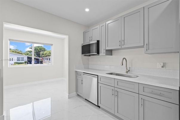 Interior, Kitchen, Marble, Recessed Lighting