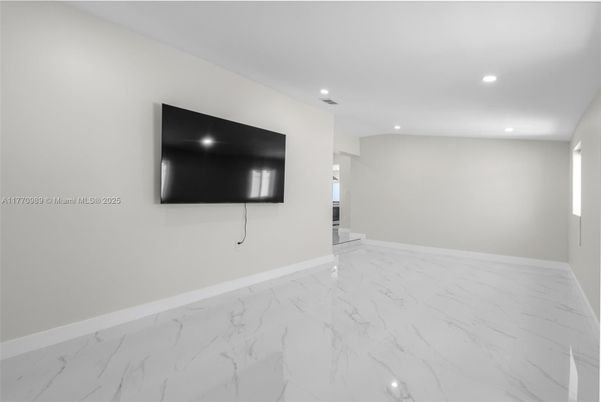 Empty room, Interior, Marble, Recessed Lighting