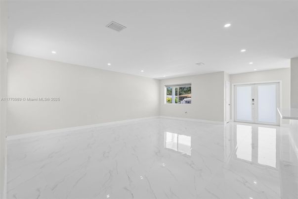 Empty room, Interior, Marble, Recessed Lighting