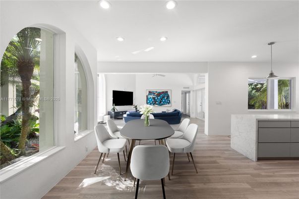 Dining room, Interior, Living room, Pendant Lights, Recessed Lighting, Wood Texture Flooring