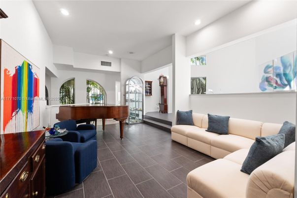 Interior, Living room, Piano, Recessed Lighting