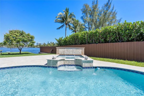 Exterior, Pool, Water