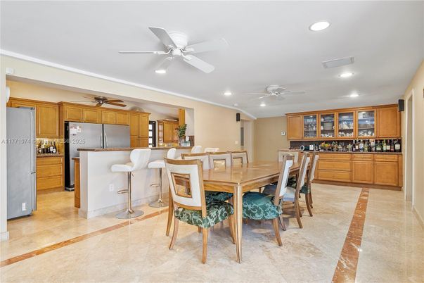 Dining room, Interior, Kitchen, Recessed Lighting