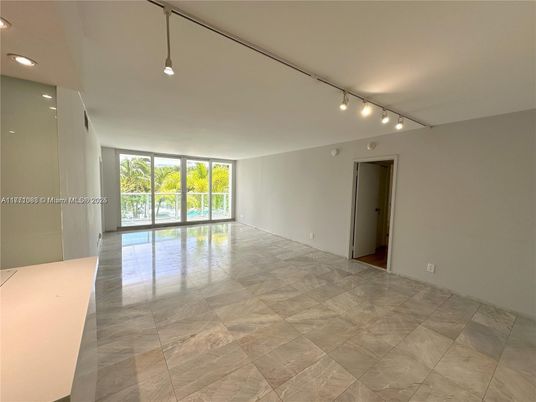 Empty room, Interior, Pendant Lights, Recessed Lighting