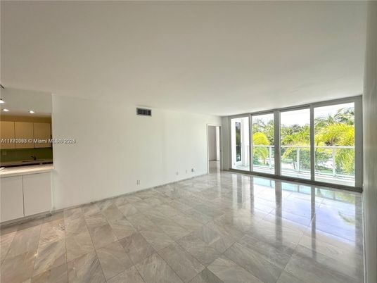 Empty room, Interior, Kitchen, Recessed Lighting