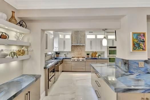 Interior, Kitchen, Pendant Lights, Stainless Steel Appliances