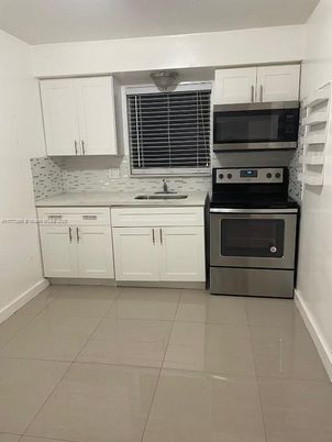 Interior, Kitchen, Stainless Steel Appliances