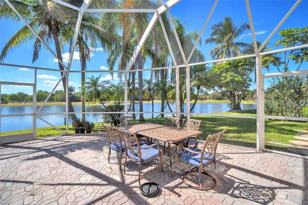 Glass Ceilings, Interior, Sun Room, Water