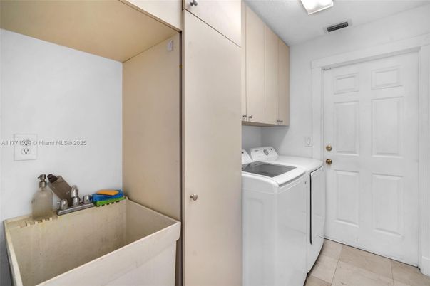 Interior, Washer
