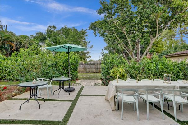 Backyard, Exterior