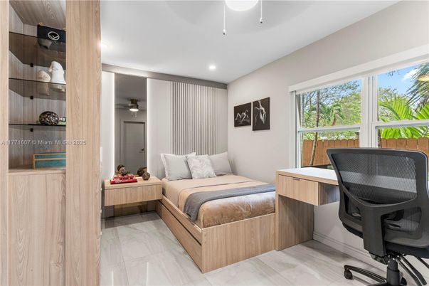 Bedroom, Home Office, Interior, Recessed Lighting