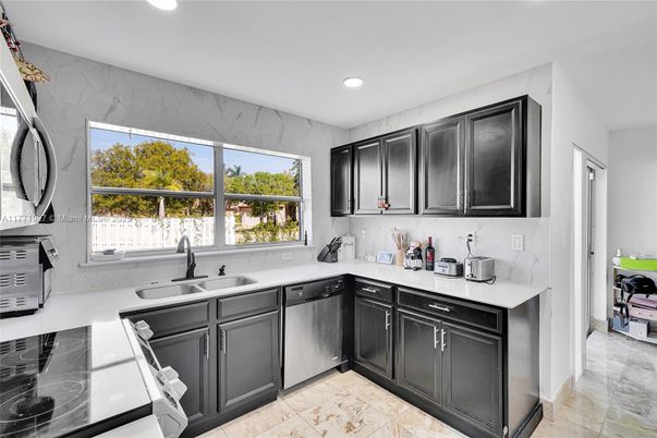 Interior, Kitchen, Recessed Lighting