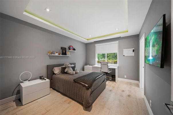 Bedroom, Home Office, Interior, Recessed Lighting, Wood Texture Flooring