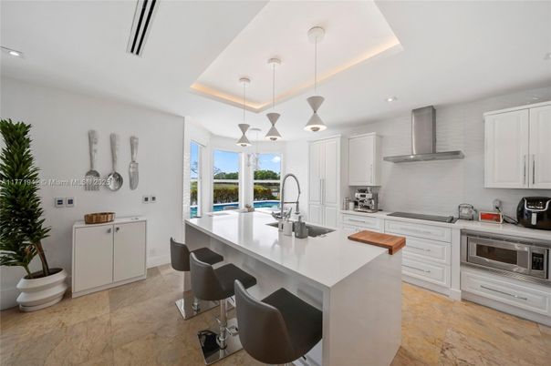 Interior, Kitchen, Pendant Lights, Recessed Lighting, Stainless Steel Appliances