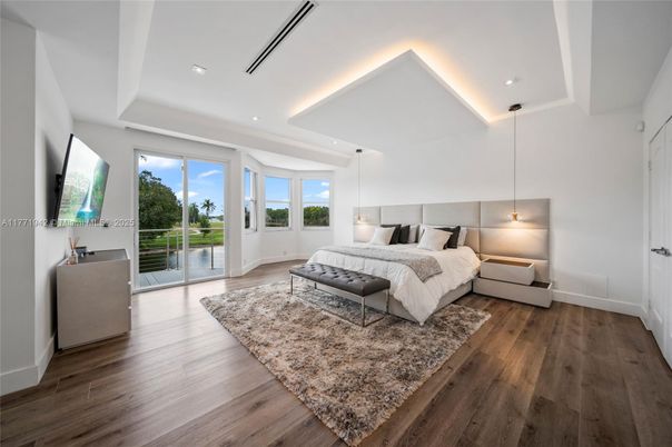 Bedroom, Interior, Pendant Lights, Recessed Lighting, Wood Texture Flooring