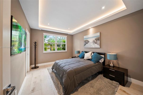 Bedroom, Interior, Recessed Lighting, Wood Texture Flooring