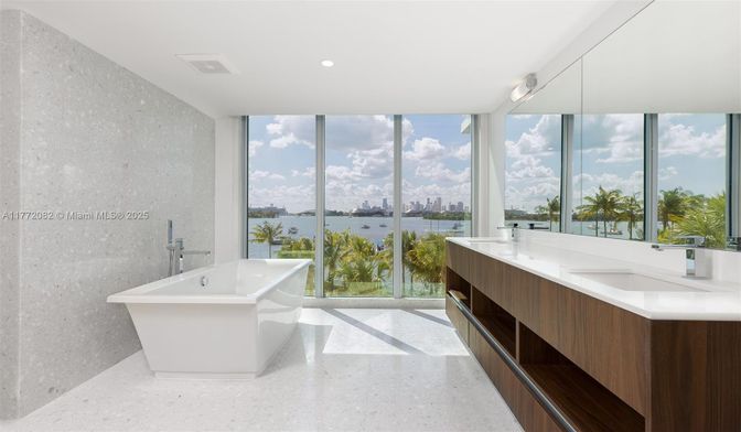 Bathroom, Dual Sink Vanities, Free Standing Baths, Interior, Recessed Lighting