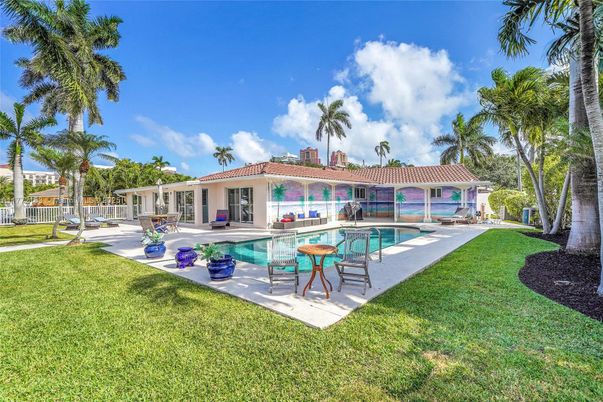 Backyard, Exterior, Pool