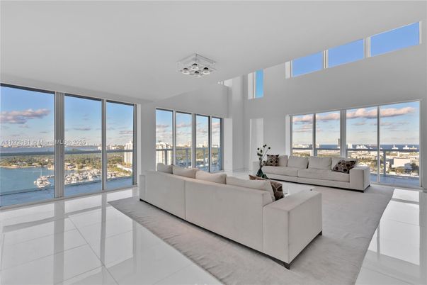 Interior, Living room, Water