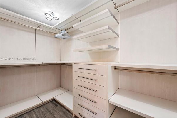 Interior, Walk-in Closets, Wood Texture Flooring