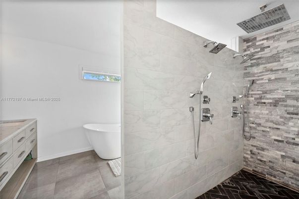 Bathroom, Free Standing Baths, Interior, Marble Walls