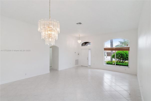 Chandelier, Empty room, Interior, Pendant Lights