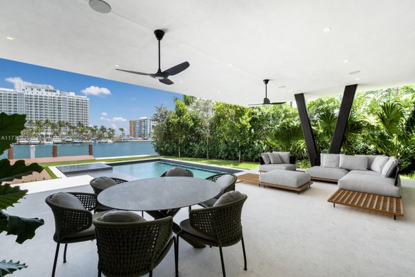Exterior, Pool, Recessed Lighting, Water