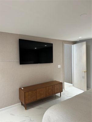 Interior, Marble, Recessed Lighting