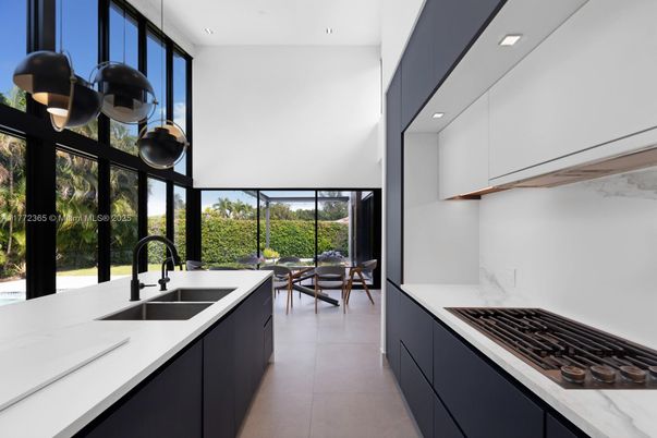 Dining room, Interior, Kitchen, Pendant Lights, Recessed Lighting