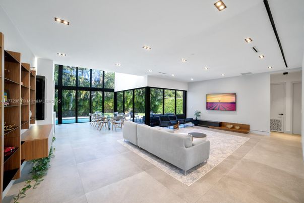 Dining room, Interior, Living room, Recessed Lighting