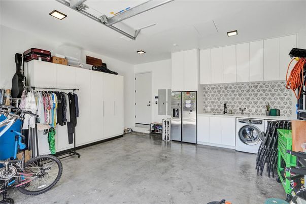 Interior, Recessed Lighting, Washer