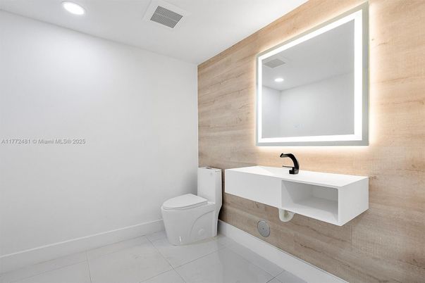 Bathroom, Interior, Recessed Lighting, Wooden Walls