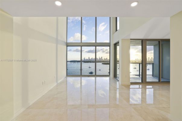 Empty room, Interior, Recessed Lighting, Water