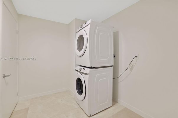Interior, Utility Closets, Washer